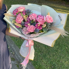 Luxurious Pink Rose Bouquet