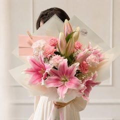 Pink Starlight Lily Bouquet