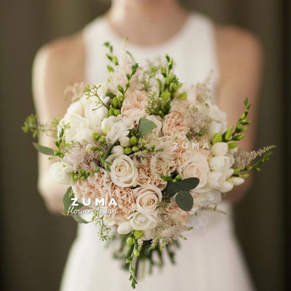 Elegant Dreamy Peach Bridal Bouquet