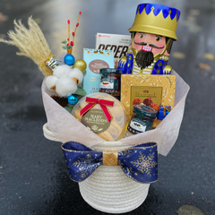 Sweet Holiday Golden-Blue Gift Basket